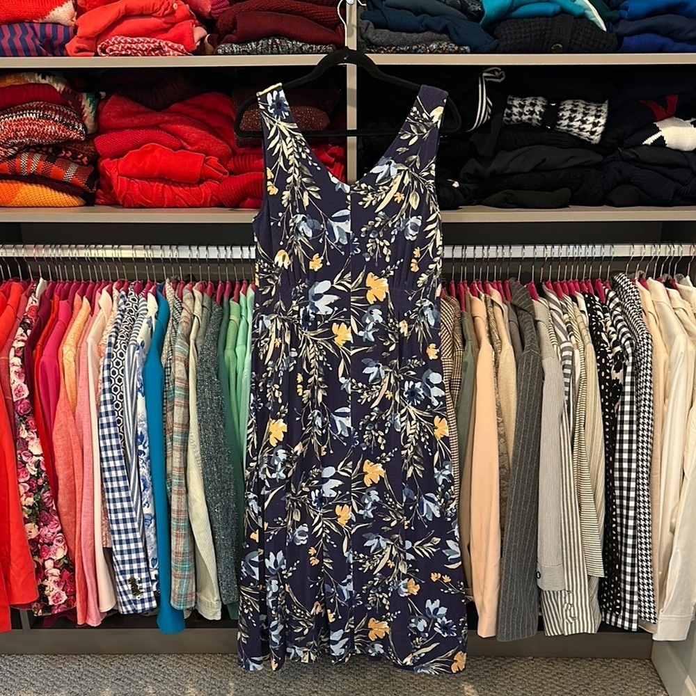 Coldwater Creek navy/yellow flowers sleeveless v neck dress size S